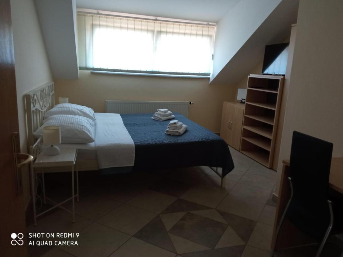 Ulica Ante Starcevica 113 Appartement Okucani Buitenkant foto