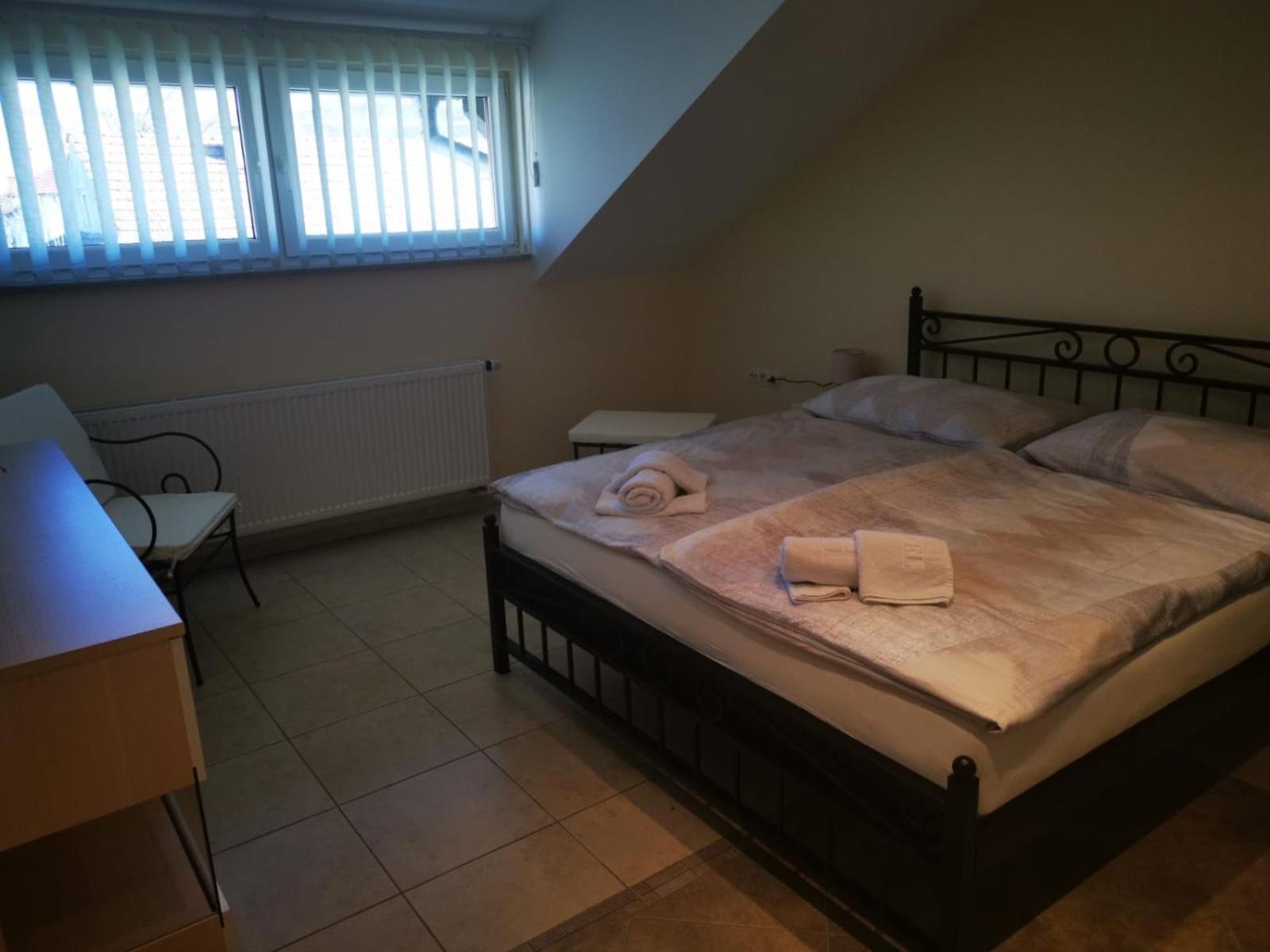Ulica Ante Starcevica 113 Appartement Okucani Buitenkant foto